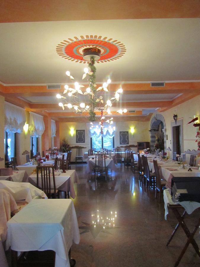 Albergo Ristorante Conca Azzurra Colico Zewnętrze zdjęcie